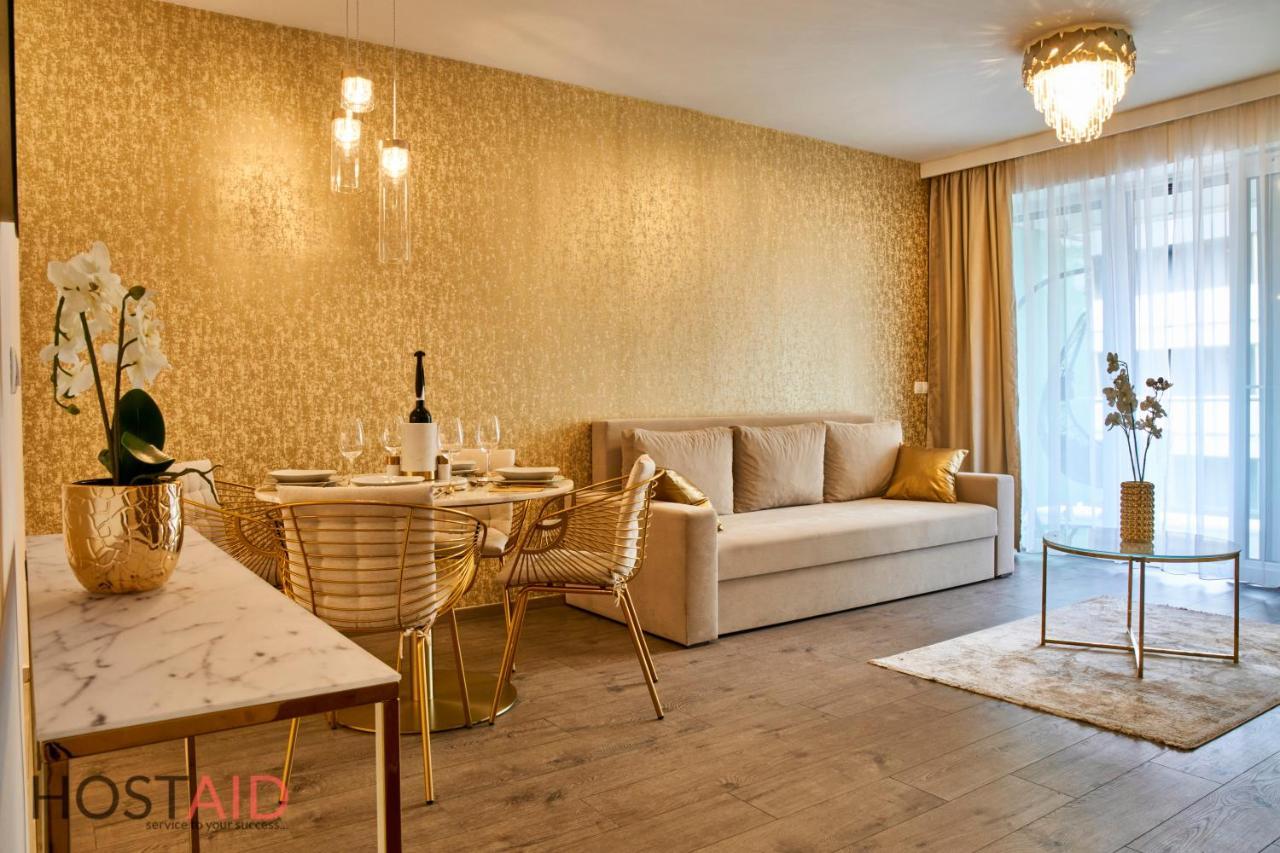 Azur Apartment - Hostaid Шиофок Экстерьер фото