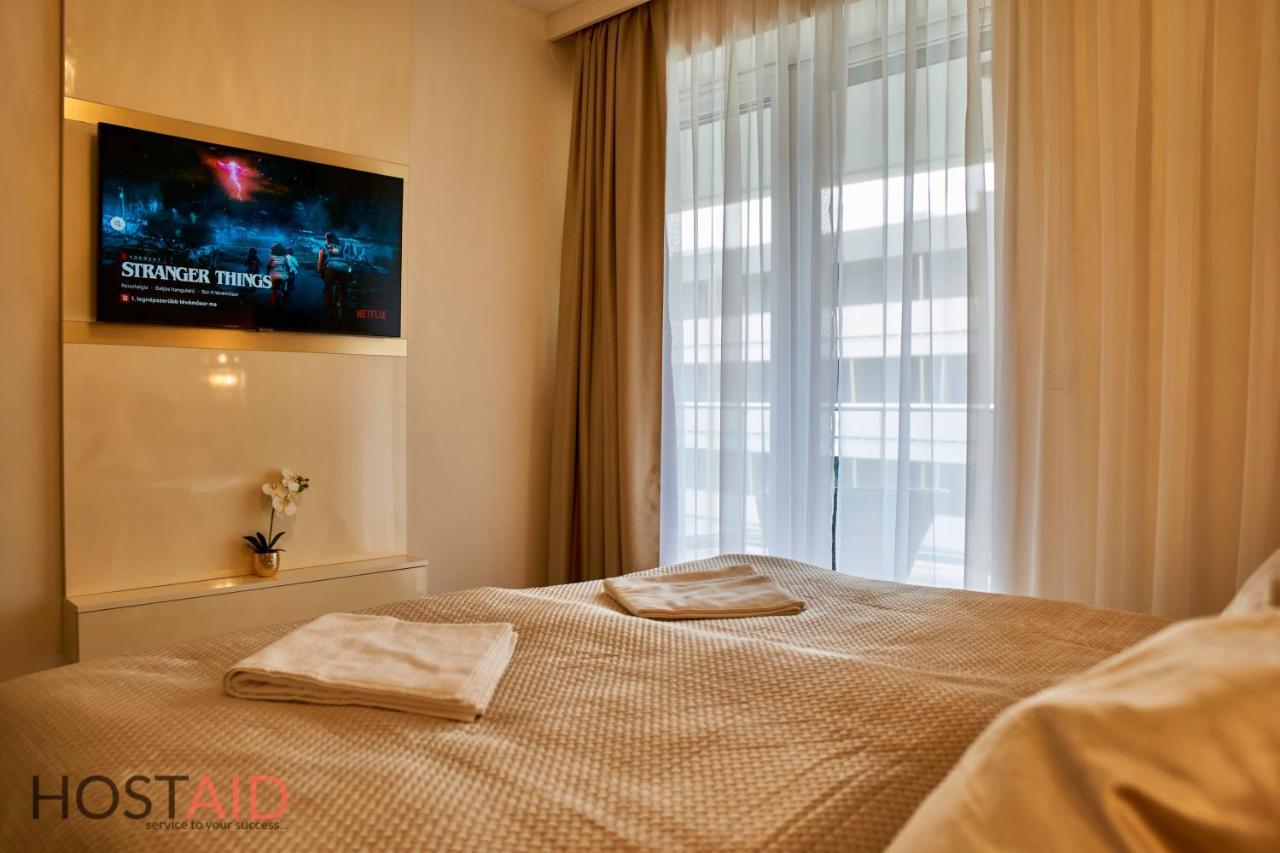 Azur Apartment - Hostaid Шиофок Экстерьер фото