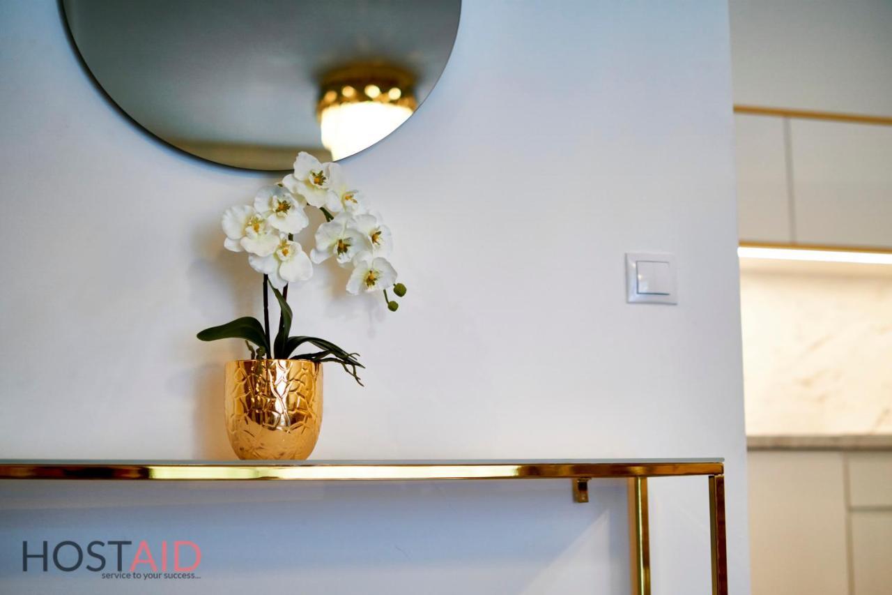 Azur Apartment - Hostaid Шиофок Экстерьер фото